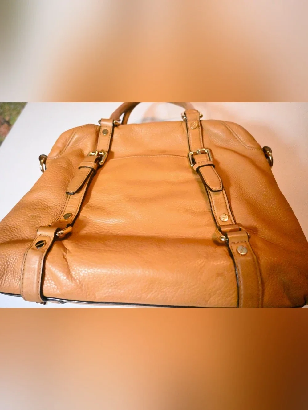 Micheal Kors Bedford Satchel Tan Pebbled Leather Top Handle Bag / Purse.